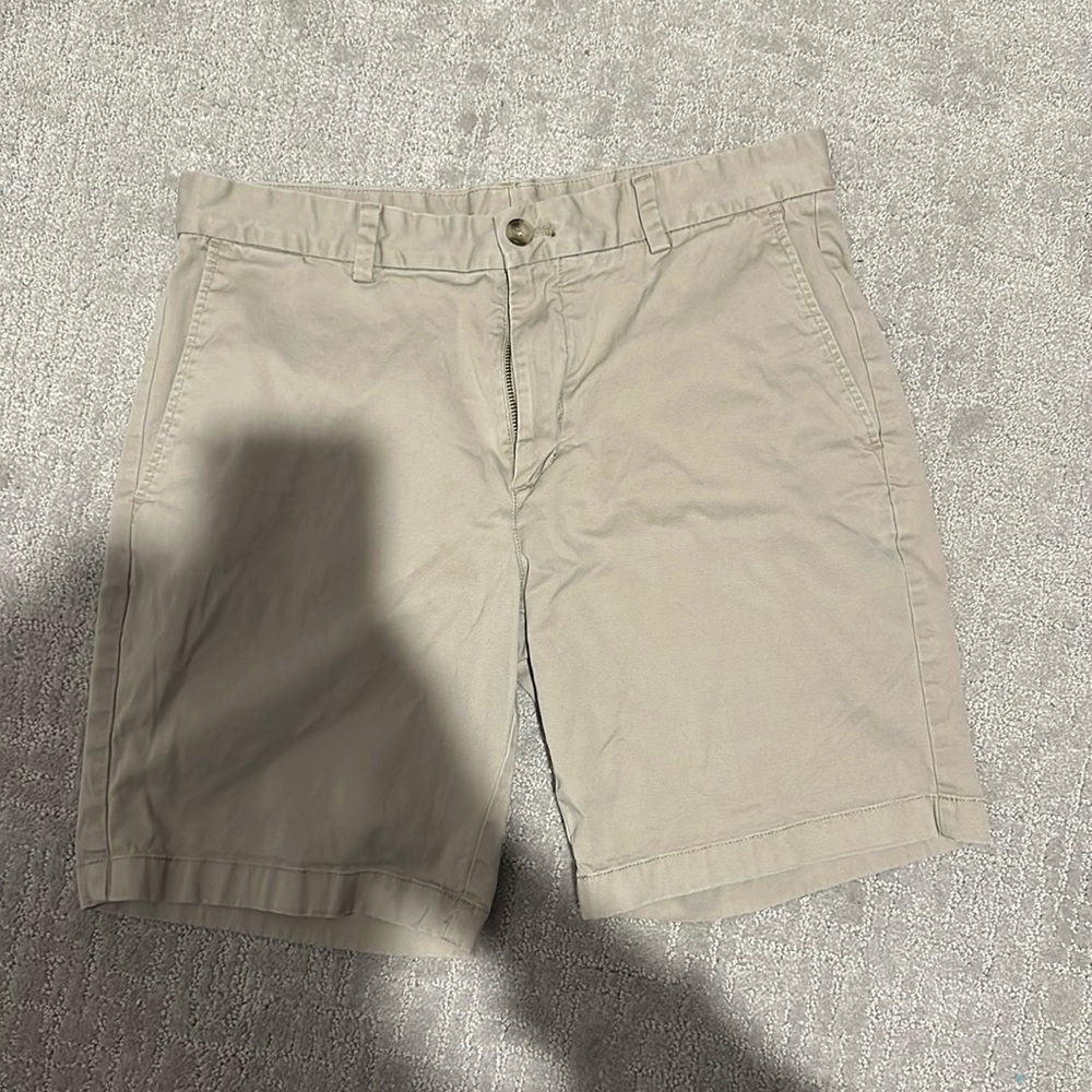 Men’s Vineyard Vines Khaki Breaker Shorts